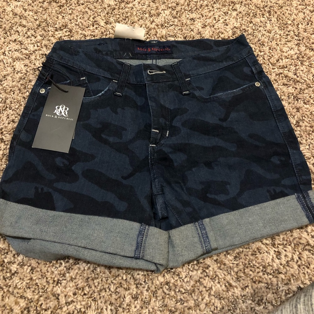Rock & Republic jean camo shorts